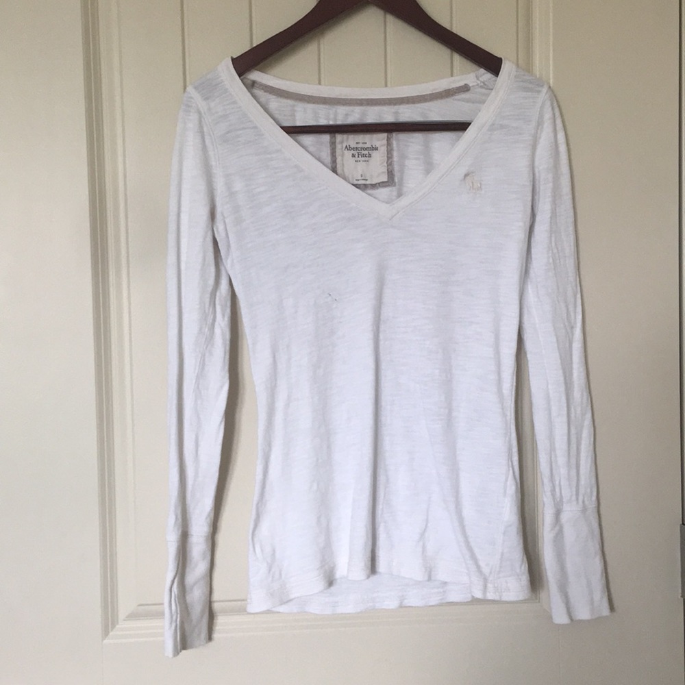 Abercrombie &Fitch Long Sleeve V Neck